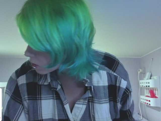 LittleKittenStar live cam on BongaCams