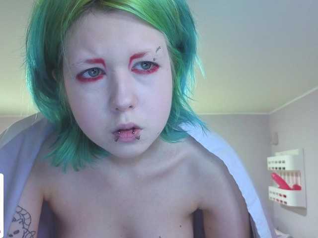 LittleKittenStar live cam preview
