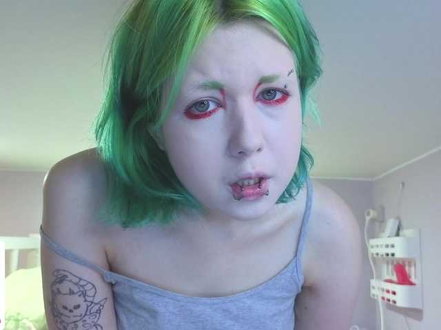 LittleKittenStar live cam on BongaCams