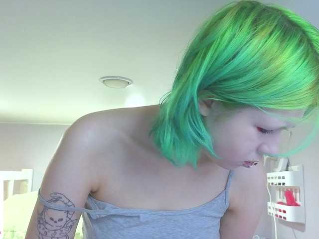 LittleKittenStar live cam on BongaCams