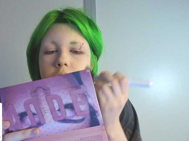 LittleKittenStar live cam on BongaCams
