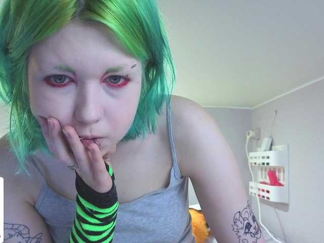 LittleKittenStar live cam on BongaCams
