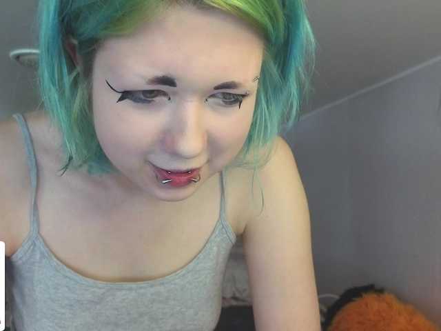 LittleKittenStar live cam on BongaCams