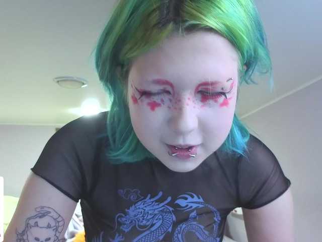 LittleKittenStar live cam preview