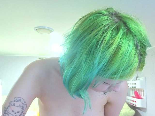 LittleKittenStar live cam on BongaCams