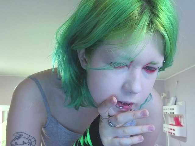 LittleKittenStar live cam on BongaCams