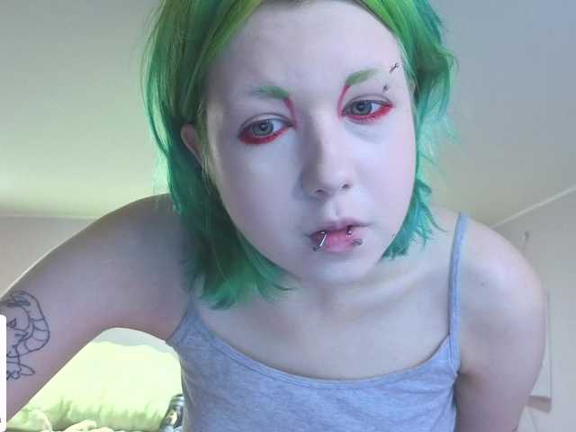 LittleKittenStar live cam on BongaCams