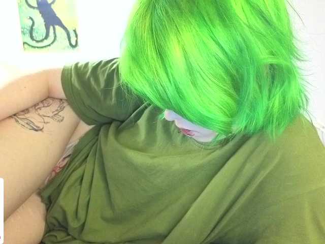LittleKittenStar live cam on BongaCams