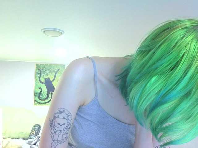 LittleKittenStar live cam on BongaCams