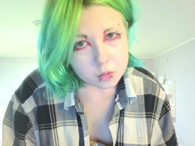 LittleKittenStar live cam on BongaCams