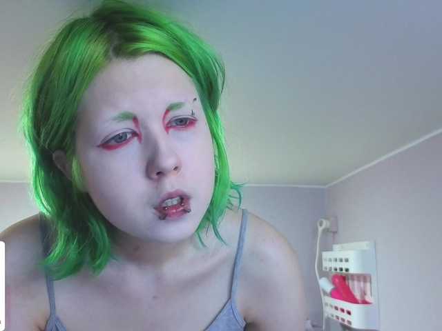 LittleKittenStar live cam on BongaCams