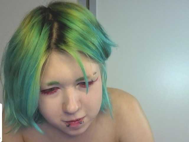 LittleKittenStar live cam on BongaCams