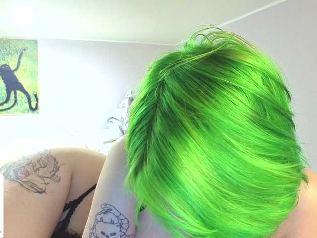 LittleKittenStar live cam on BongaCams