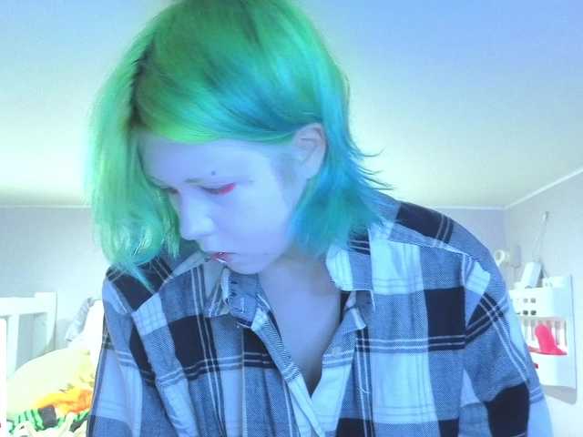 LittleKittenStar live cam on BongaCams