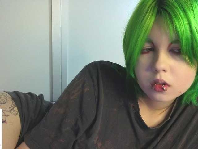LittleKittenStar live cam on BongaCams