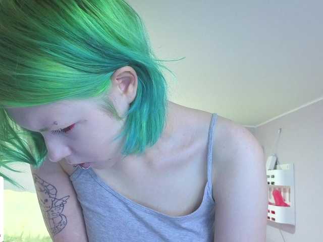 LittleKittenStar live cam on BongaCams