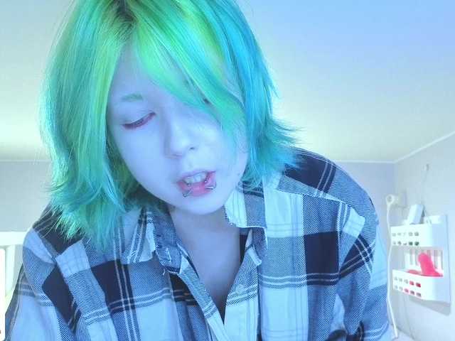 LittleKittenStar live cam on BongaCams
