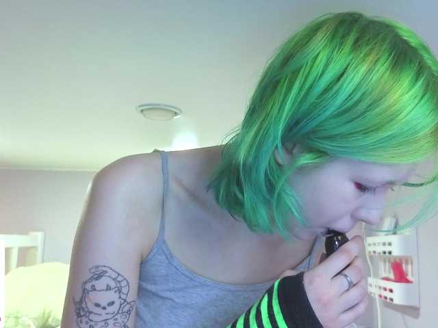 LittleKittenStar live cam on BongaCams