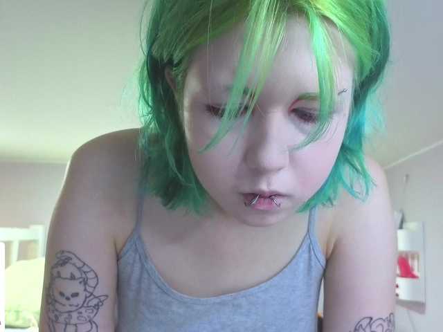 LittleKittenStar live cam on BongaCams