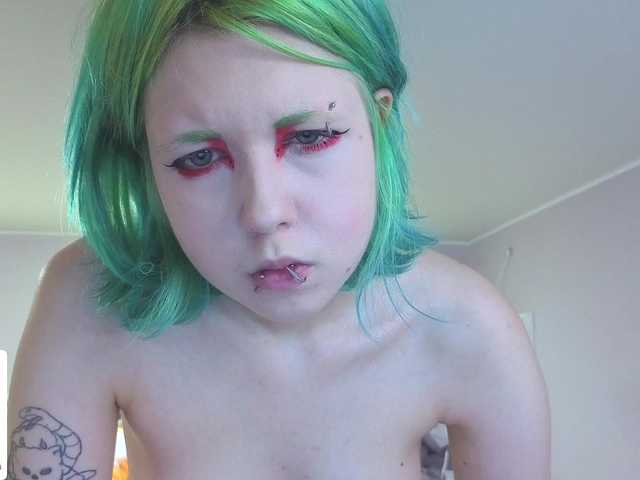LittleKittenStar live cam on BongaCams