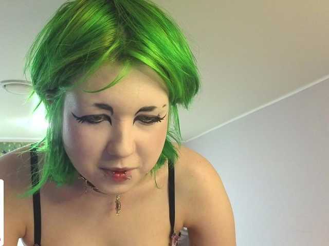 LittleKittenStar live cam on BongaCams