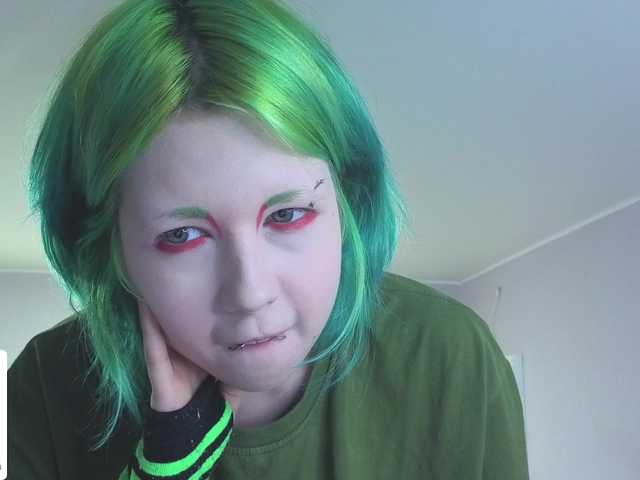 LittleKittenStar live cam on BongaCams
