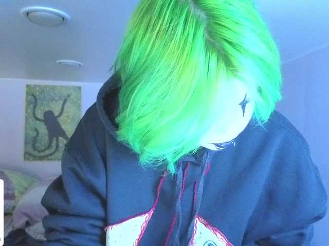 LittleKittenStar live cam on BongaCams