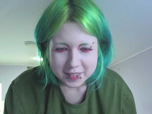 LittleKittenStar live cam on BongaCams