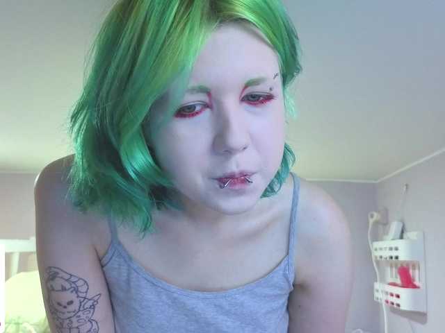 LittleKittenStar live cam on BongaCams