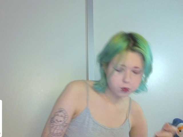 LittleKittenStar live cam on BongaCams