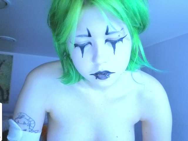 LittleKittenStar live cam on BongaCams