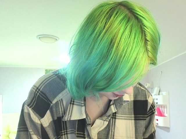 LittleKittenStar live cam on BongaCams