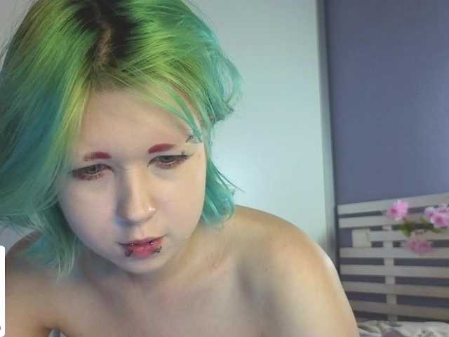 LittleKittenStar live cam on BongaCams