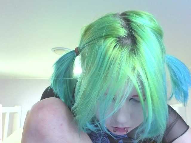 LittleKittenStar live cam on BongaCams