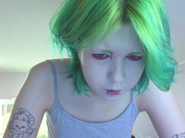 LittleKittenStar live cam on BongaCams