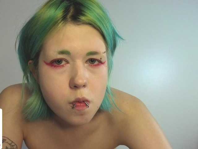 LittleKittenStar live cam on BongaCams