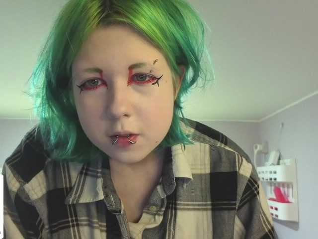 LittleKittenStar live cam on BongaCams