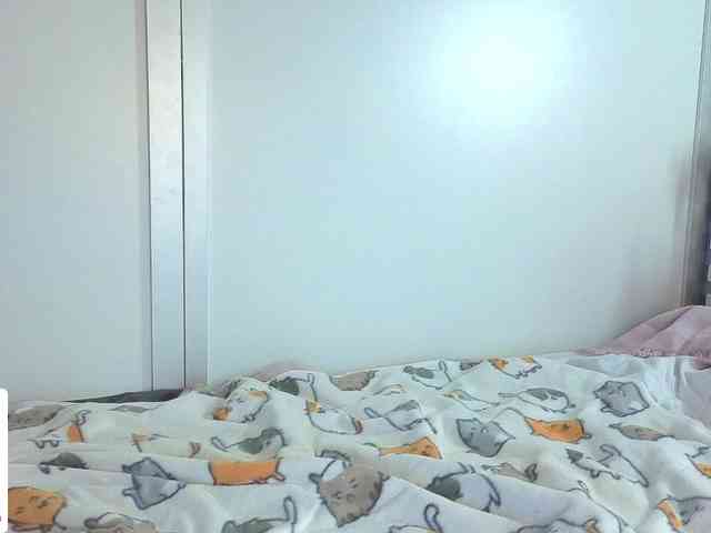 LittleKittenStar webcam