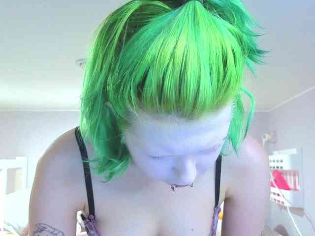 LittleKittenStar webcam