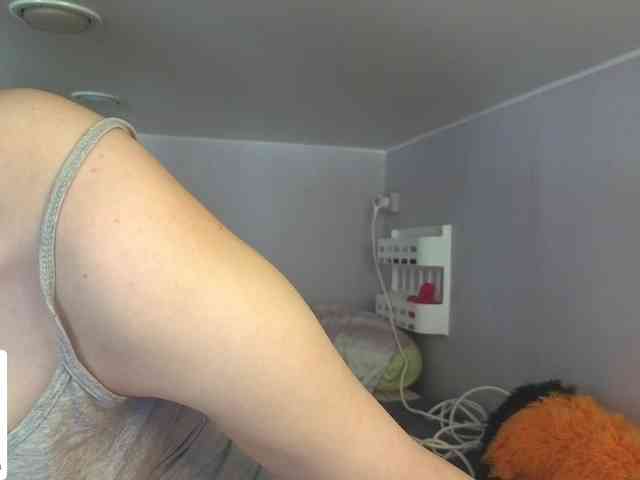 LittleKittenStar Live Webcam on BongaCams
