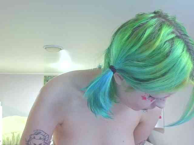 LittleKittenStar webcam