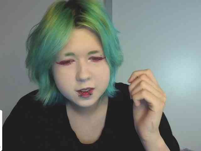 LittleKittenStar webcam