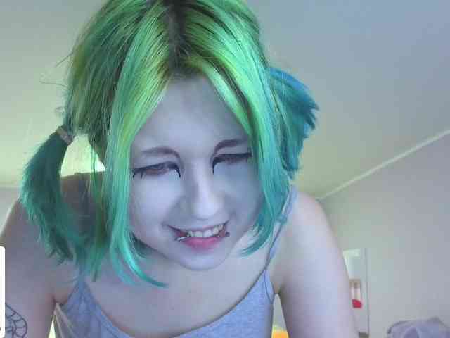LittleKittenStar webcam