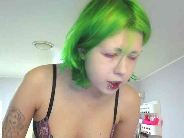 LittleKittenStar webcam