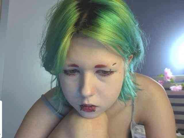 LittleKittenStar webcam