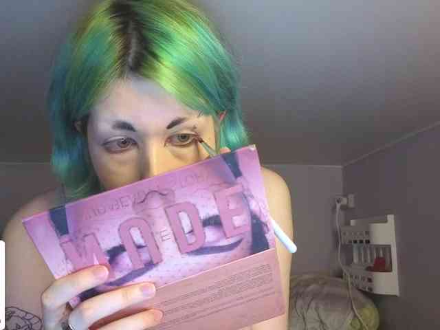 LittleKittenStar webcam