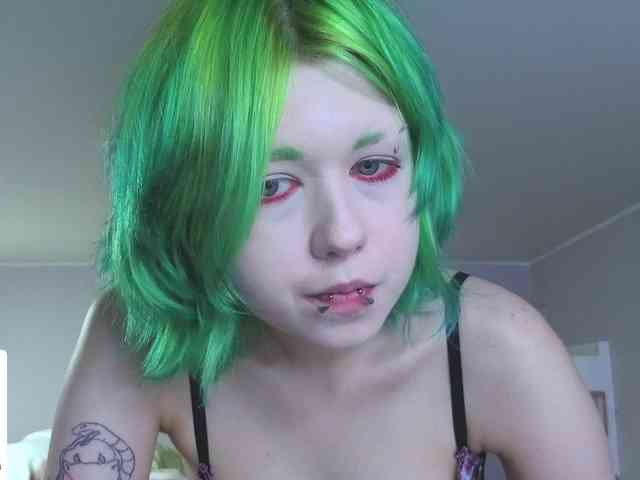 LittleKittenStar webcam