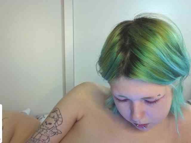 LittleKittenStar webcam