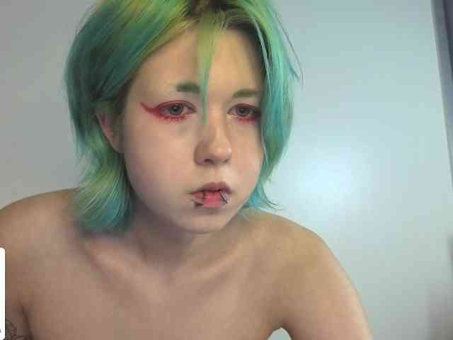 LittleKittenStar webcam