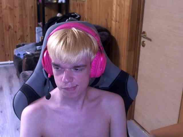 Harrygray Live Webcam on BongaCams